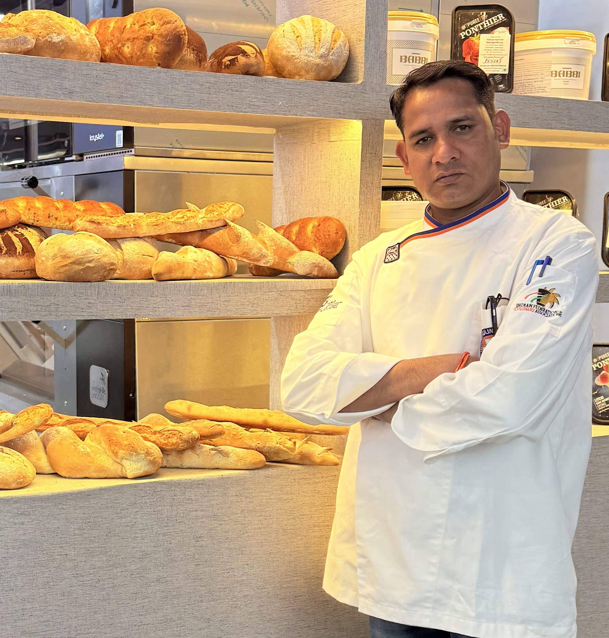 A JOURNEY OF CHEF ANOOP SINGH FROM NOT ENTERING INTO THE INDIAN ARMY TO BECOMING A CHEF IN THE UNITED STATES: A REFT TODAY REPORT. 2 1000765541 edited