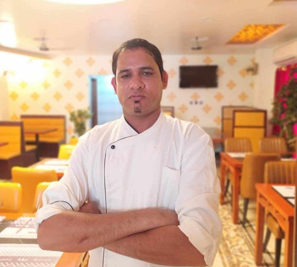 A JOURNEY OF CHEF ANOOP SINGH FROM NOT ENTERING INTO THE INDIAN ARMY TO BECOMING A CHEF IN THE UNITED STATES-Part 2: A REFT TODAY REPORT. 3 1000882568