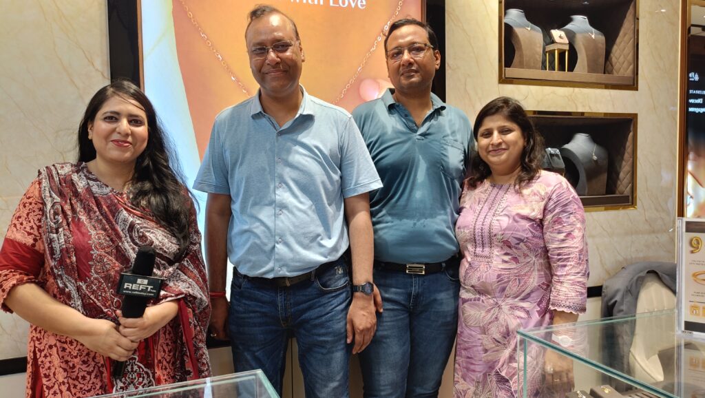 PIYUSH NAVALGARIYA'S FIONA LAB-GROWN DIAMONDS CREATES A BUZZ IN THE CITY OF PRAYAGRAJ: A SPECIAL REPORT BY KHATIBAH REHMAT. 2 1000934849