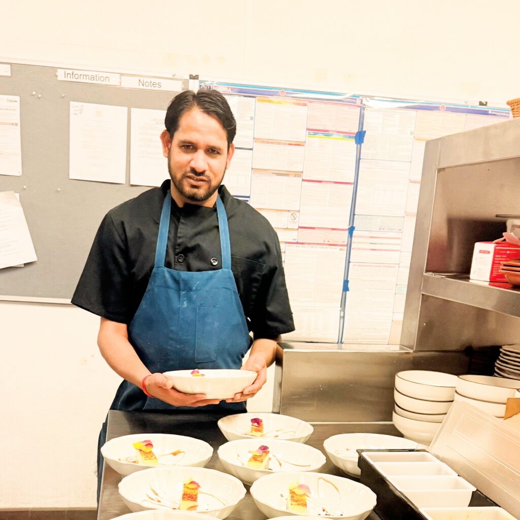 THE TRADITIONAL TASTE OF PAHADI PALATE ON THE TABLE, A DEEP DIVED RECIPE REALITY IS BROUGHT TO YOU BY CHEF ANOOP SINGH FROM THE HIMALAYAN RANGES: REFT TODAY'S EXCLUSIVE REPORT FROM INDIAN MOUNTAINS. 2 1000988862